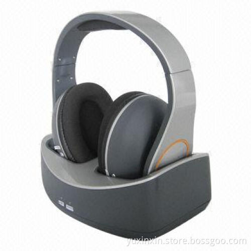 2013 Newest 2.4GHz Wireless Headphone with Transmitter and Receiver